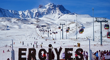 70 Bin Kişi Erciyes’e Akın Attı