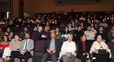 PARALİMPİK ŞAMPİYON SPORCULAR NNYÜ'DE ÖĞRENCİLERLE BULUŞTU