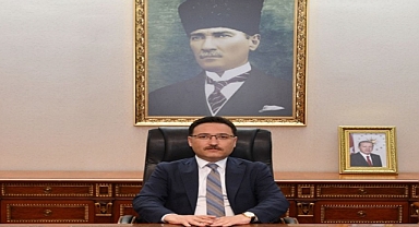 VALİ GÖKMEN ÇİÇEK'TEN YENİ YIL MESAJI