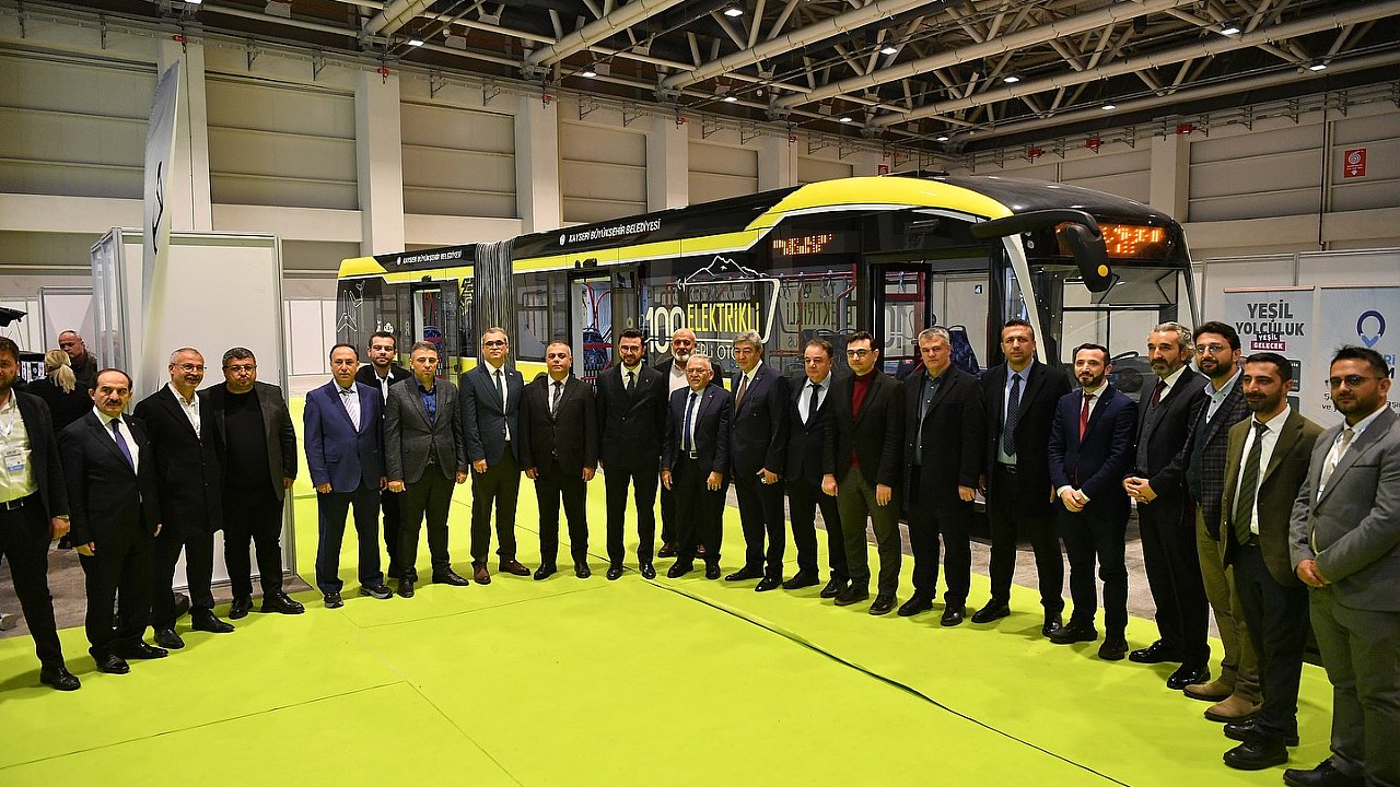 BAŞKAN BÜYÜKKILIÇ’TAN KAYSERİ ENERJİ FUARI’NA ZİYARET