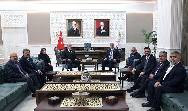 BÜYÜKKILIÇ VE AK PARTİ KAYSERİ HEYETİNDEN SAĞLIK BAKANI PROF. DR. MEMİŞOĞLU’NA ZİYARET