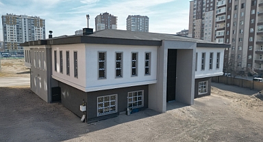 MELİKGAZİ’DE 7’DEN 70’E HER KESİMİN HİZMET ALACAĞI SOSYAL TESİSTE SONA GELİNDİ