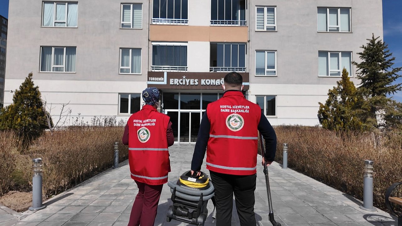 BAŞKAN BÜYÜKKILIÇ, 25 BİN HANEYE ULAŞAN YADES VE YAŞLI YAŞAM MERKEZİ İLE DUA ALIYOR