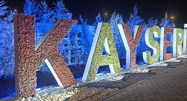 BÜYÜKŞEHİR’DEN KAYSERİ’Yİ BAHAR RENKLERİNE BÜRÜYEN PEYZAJ ÇALIŞMALARI