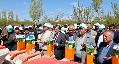 KAYSERİ ŞEKER’DE SEZONUN İLK TOHUMU TOPRAKLA BULUŞTU