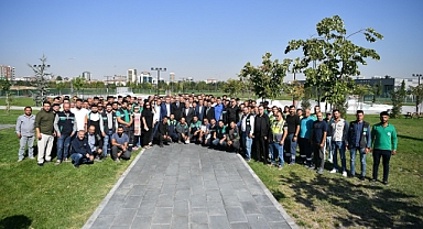 BAŞKAN BÜYÜKKILIÇ, DAHA TEMİZ KAYSERİ İÇİN GECE GÜNDÜZ ÇALIŞAN EKİPLERLE BULUŞTU