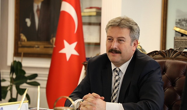 MELİKGAZİ BELEDİYESİ'NDEN 5 BİN ÖĞRENCİYE ÇANTA VE KIRTASİYE DESTEĞİ