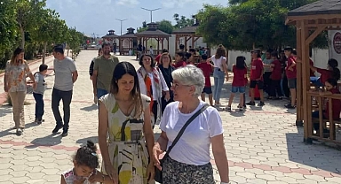 KİGDER DEPREM BÖLGESİNDEN İKİ YILDIR ELİNİ ÇEKMEDİ