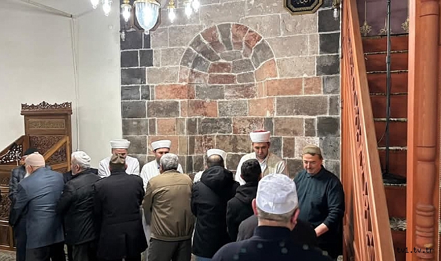 MERKE CAMİDE TERAVİH NAMAZI HATİMLE KILINIYOR