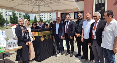 YIL SONU SERGİSİ BÜYÜK BEĞENİ TOPLADI